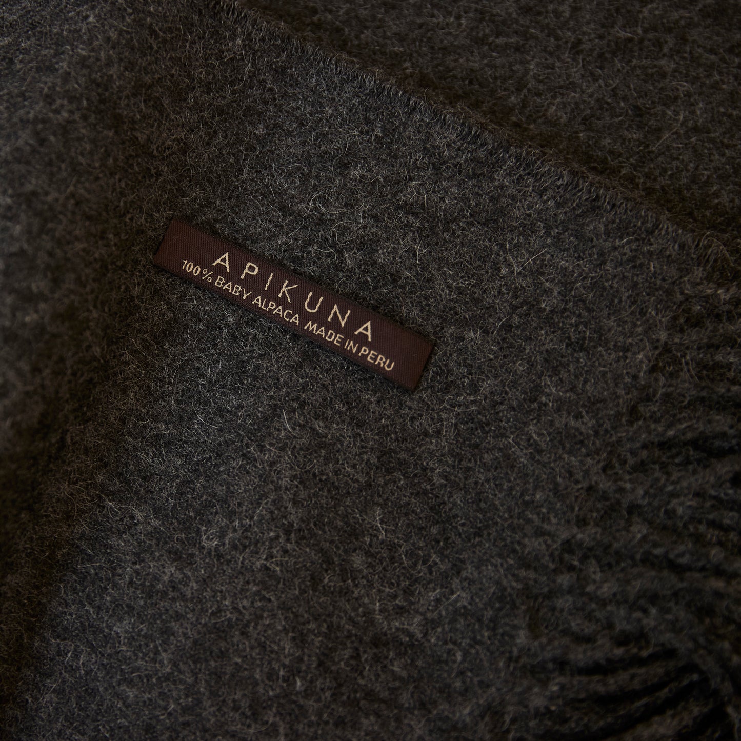 Decke aus 100 % Baby-Alpakawolle – Dunkelgrau