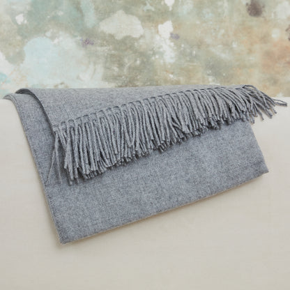 Decke aus 100 % Baby-Alpakawolle – Hellgrau