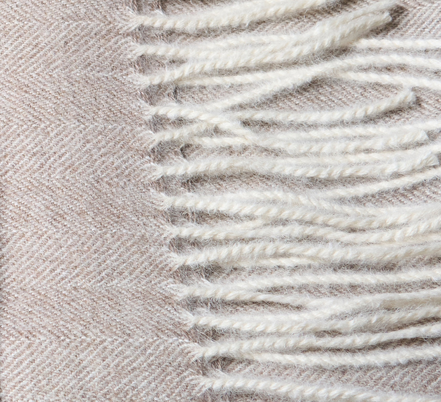 Schal aus 100 % Baby-Alpakawolle – Beige